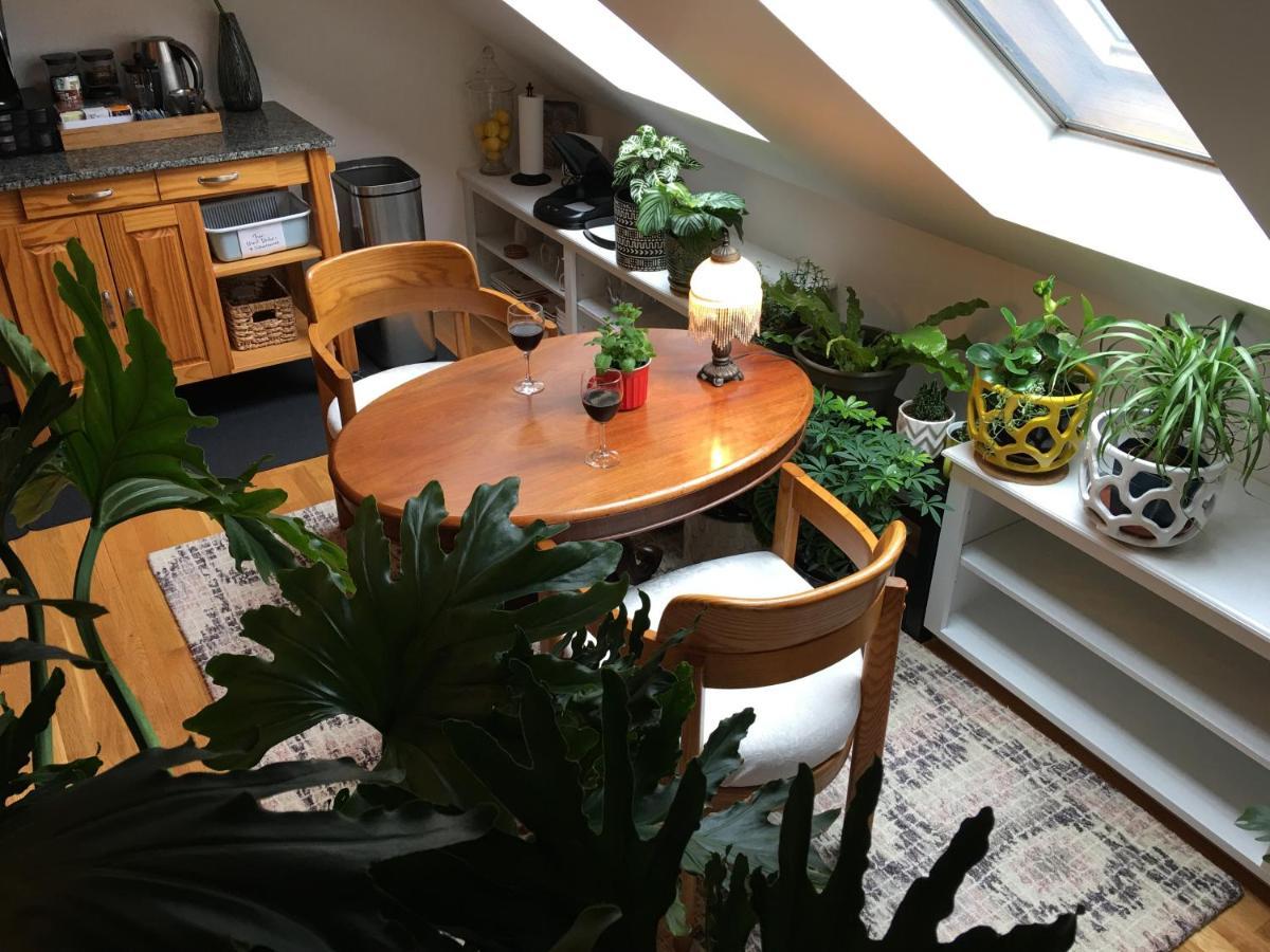 Urban Oasis In Hope Village プロビデンス エクステリア 写真